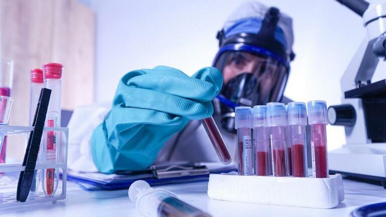Former FDA commissioner says “lab leaks happen all the time”