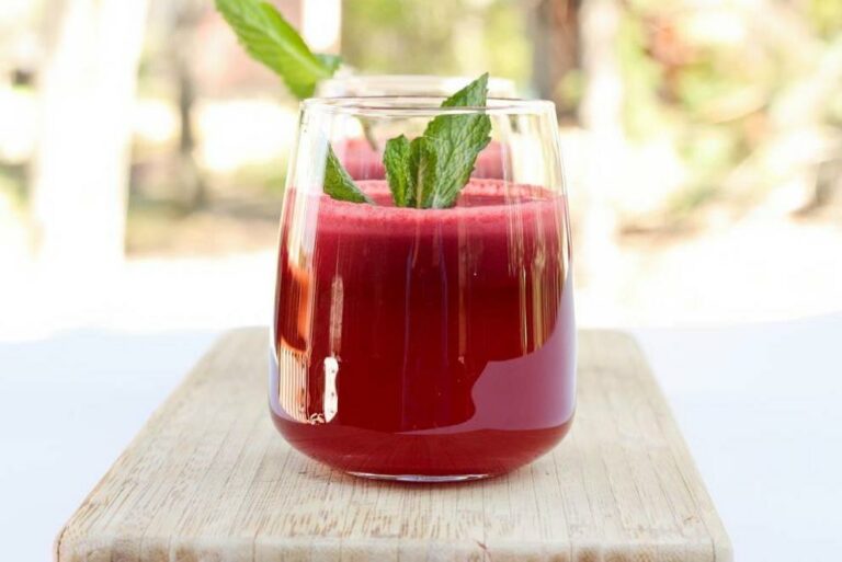 A glass of beetroot juice before exercise boosts brain power (recipe included)