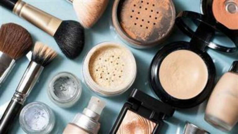 Nearly half of US cosmetics contain this toxic chemical