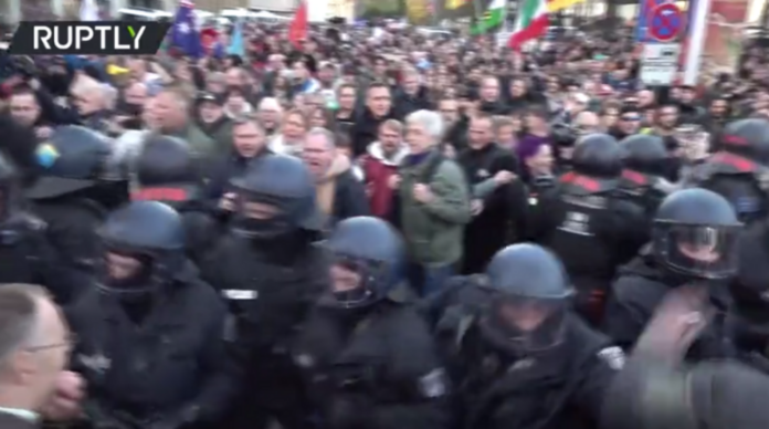 Thousands protest against Covid mandates in Leipzig