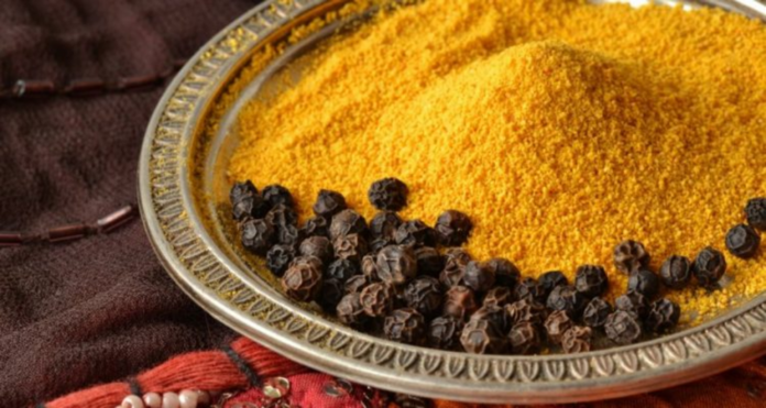 Curcumin plus piperine: benefits of combining black pepper and turmeric