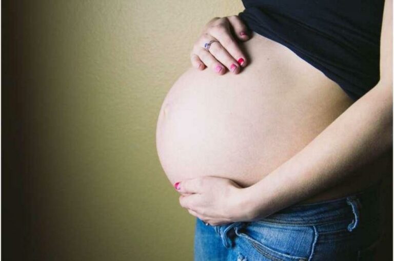 Health care for millions of pregnant teenage girls is being neglected, reports study