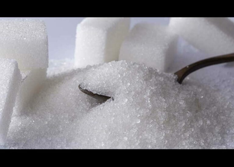 How Refined Sugar Fuels Cancer