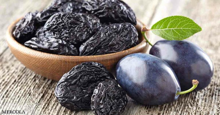 Prunes or Plums — Which Has More Benefits?