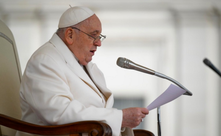 Pope Francis denounces ‘anti-vaxxers,’ calls COVID jab refusal an ‘almost suicidal act of denial’