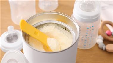 us meddles infant formula regulations worldwide