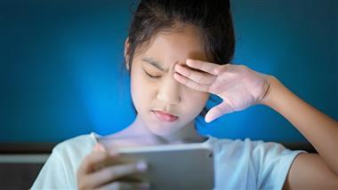 screen time during lockdowns myopia epidemic